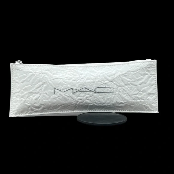HP 🫶🏻MAC HOLIDAY 2023 LE Cosmetics Bag - Picture 2 of 10